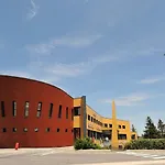 Hotel The Originals Access, Millau Sud