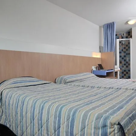 The Originals Access, Millau Sud 2* LʼHospitalet-du-Larzac