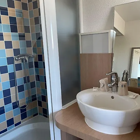 Hotel The Originals Access, Millau Sud LʼHospitalet-du-Larzac