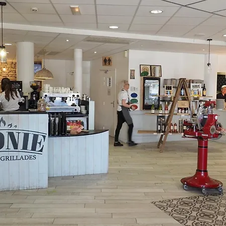 The Originals Access, Millau Sud Hotel LʼHospitalet-du-Larzac