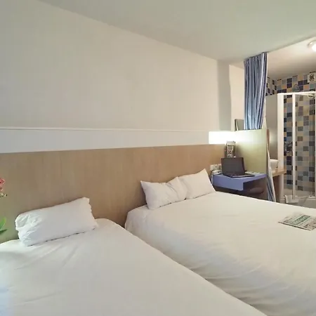 The Originals Access, Millau Sud Hotel 2*