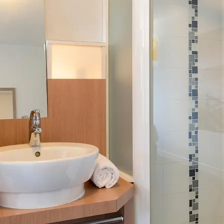 The Originals Access, Millau Sud Hotel 2*