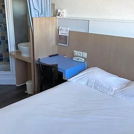 The Originals Access, Millau Sud 2* LʼHospitalet-du-Larzac
