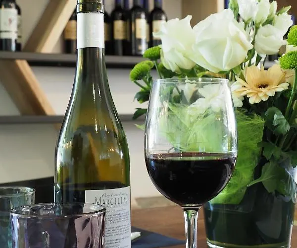 The Originals Access, Millau Sud Hotell